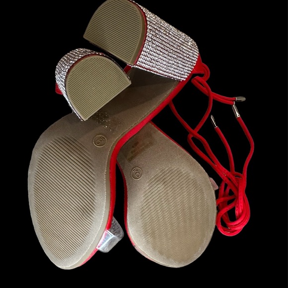 NWOT Tags Satin Block Heels Size 9 - Picture 12 of 14